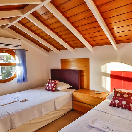 Apartahotel Cinarlar 4*